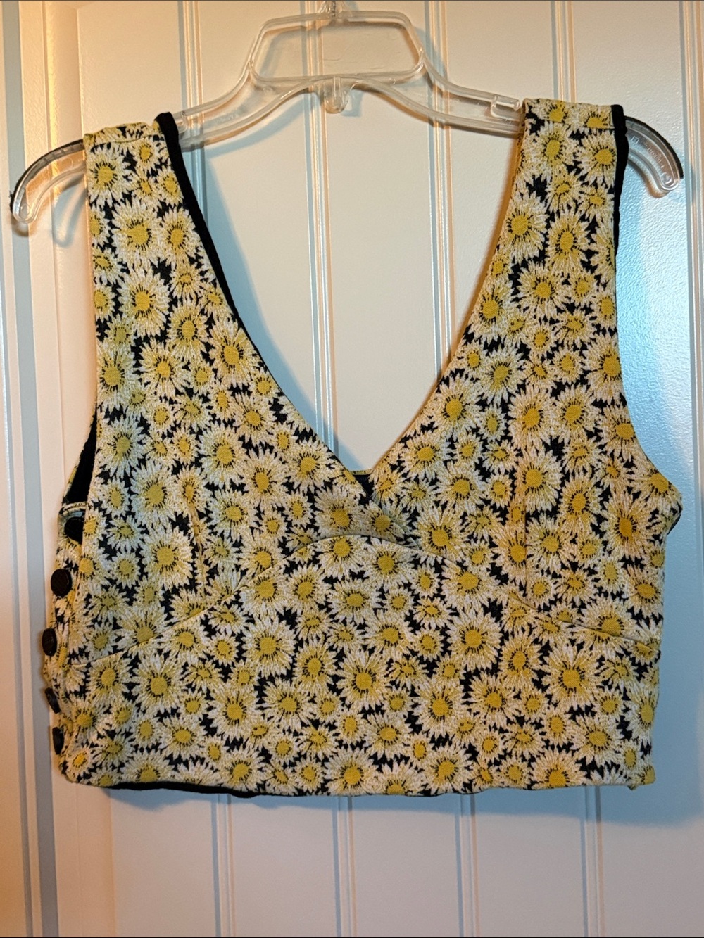 Maeve Button-Side Top Large - Picture 4 of 9
